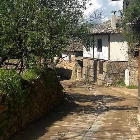 къща в родопа планина ليشتين