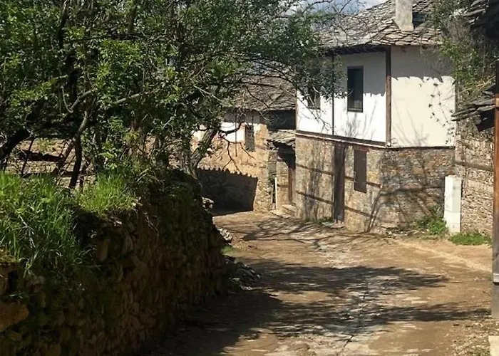 къща в родопа планина ليشتين