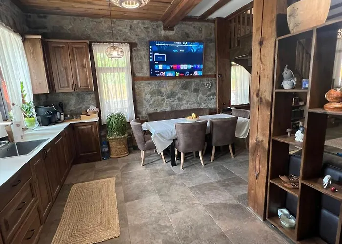 къща в родопа планина فيلة